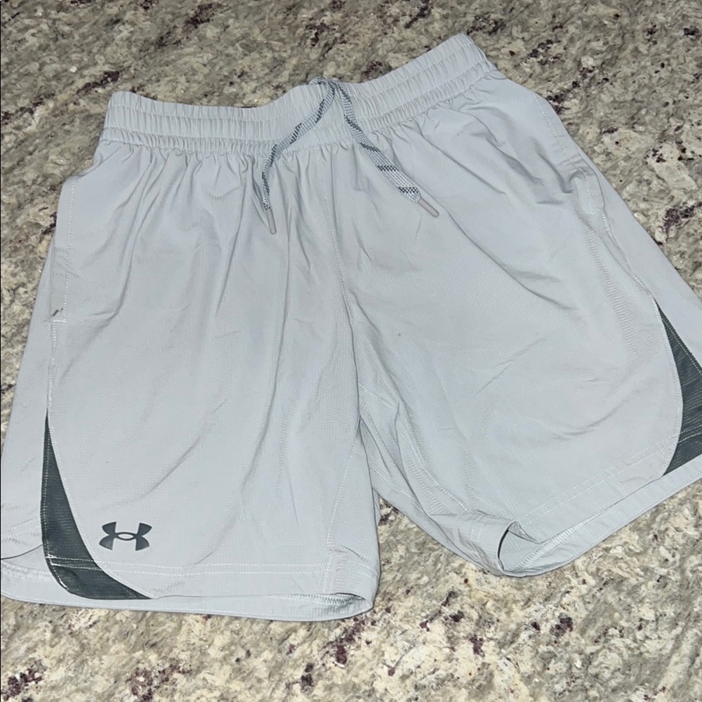 Under Armour Gray Athletic Shorts Moisture-Wicking Lightweight